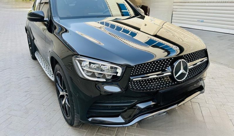 MERCEDES GLC 4MATIC 2021MODEL GCC full