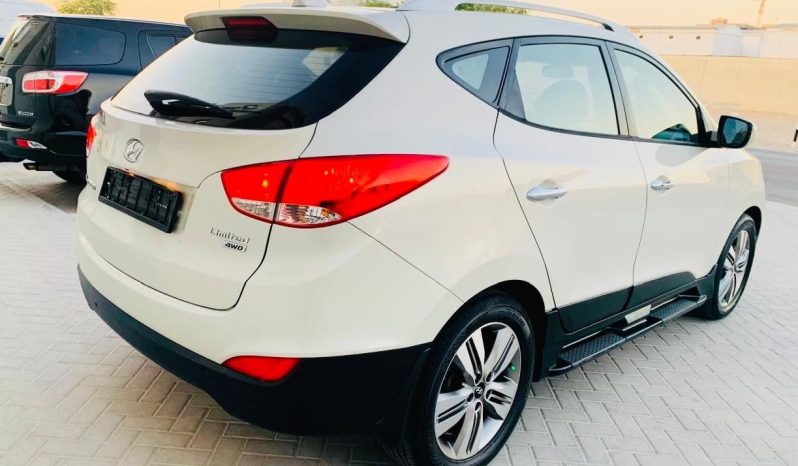 HYUNDAI TUCSON LIMITED 4*4 MODEL 2015 GCC full