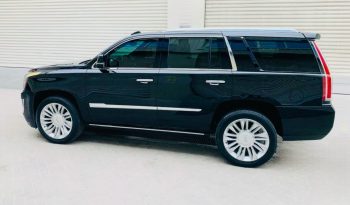 CADILLAC ESCALADE PALTINUM V8 MODEL 2017 GCC full