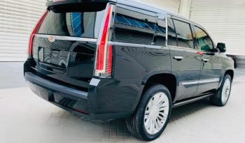 CADILLAC ESCALADE PALTINUM V8 MODEL 2017 GCC full