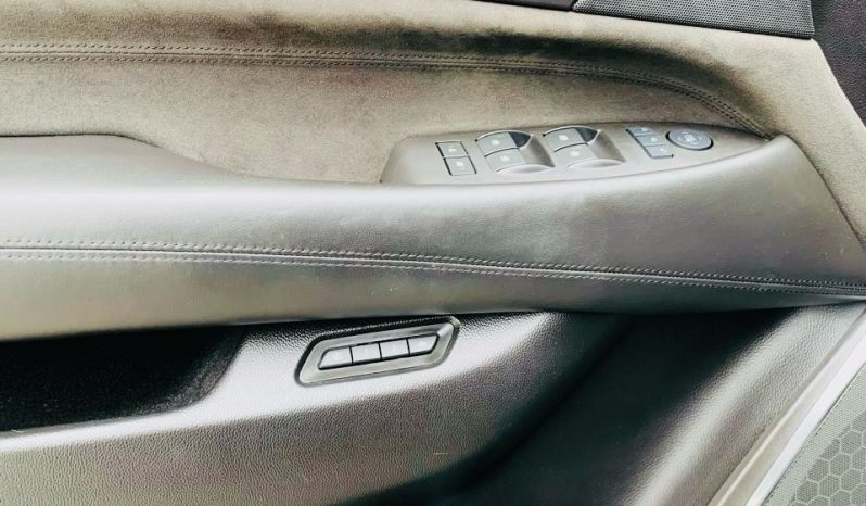 CADILLAC ESCALADE PALTINUM V8 MODEL 2017 GCC full