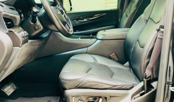 CADILLAC ESCALADE PALTINUM V8 MODEL 2017 GCC full