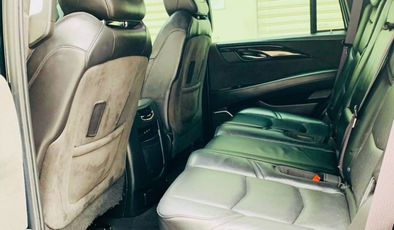CADILLAC ESCALADE PALTINUM V8 MODEL 2017 GCC full