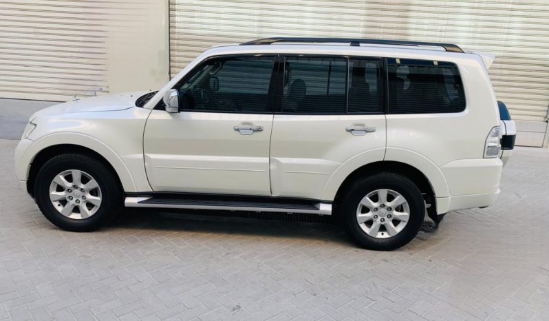 MITSUBISHI PAJERO 2016 MODEL GCC full