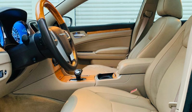 CHRYSLER C300 MODEL 2012 GCC full